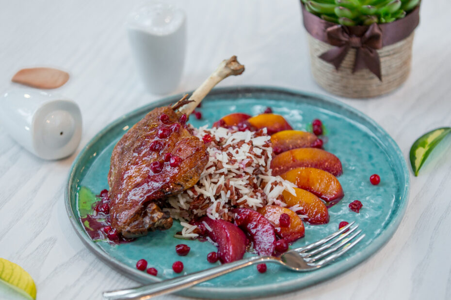 Pečena raca z rdečim zeljem - Z'dežele